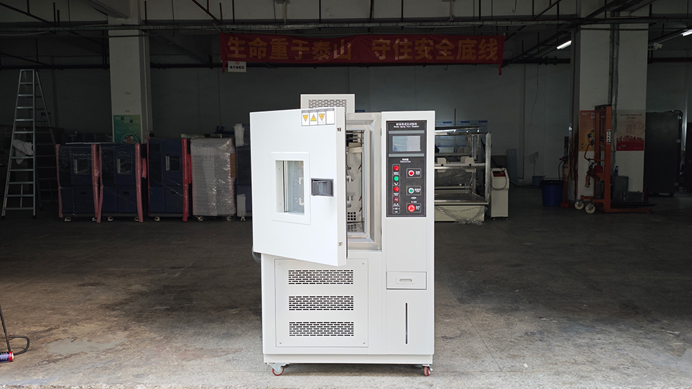 1754363649887136.jpg 臭氧老化试验箱1(压缩)